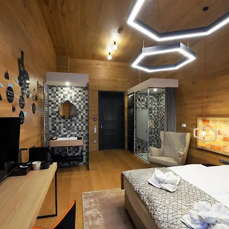 1552 Boutique Отель Эгер