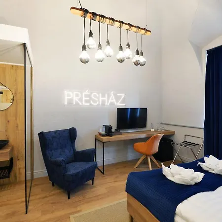 1552 Boutique 4* Эгер