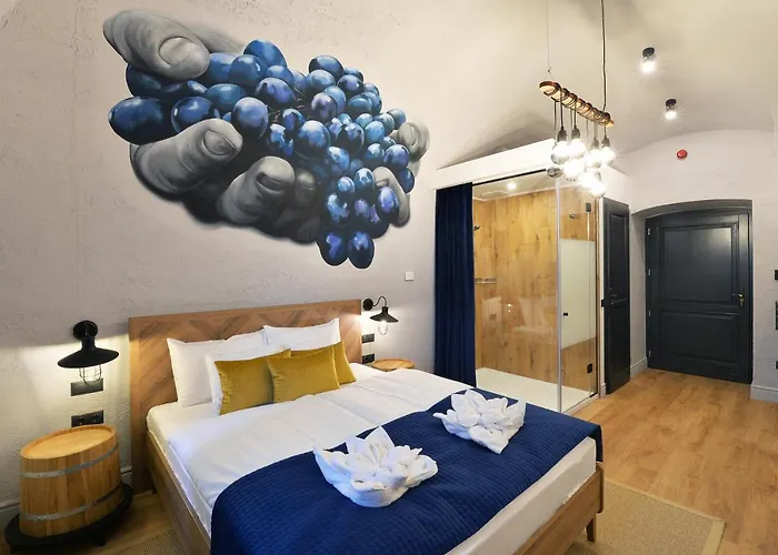 1552 Boutique 에게르