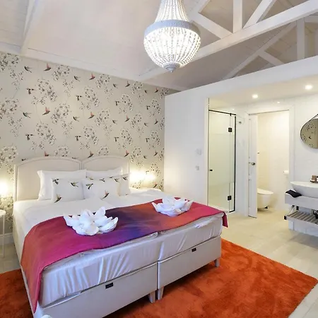Отель 1552 Boutique