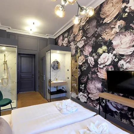 1552 Boutique 4* Эгер