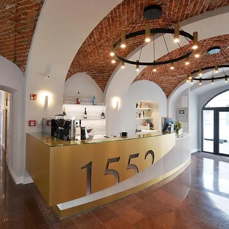 1552 Boutique