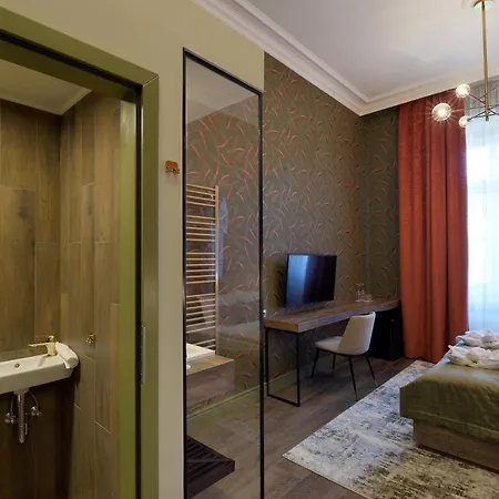 1552 Boutique 4*