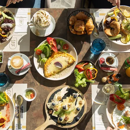 1552 Boutique فندق